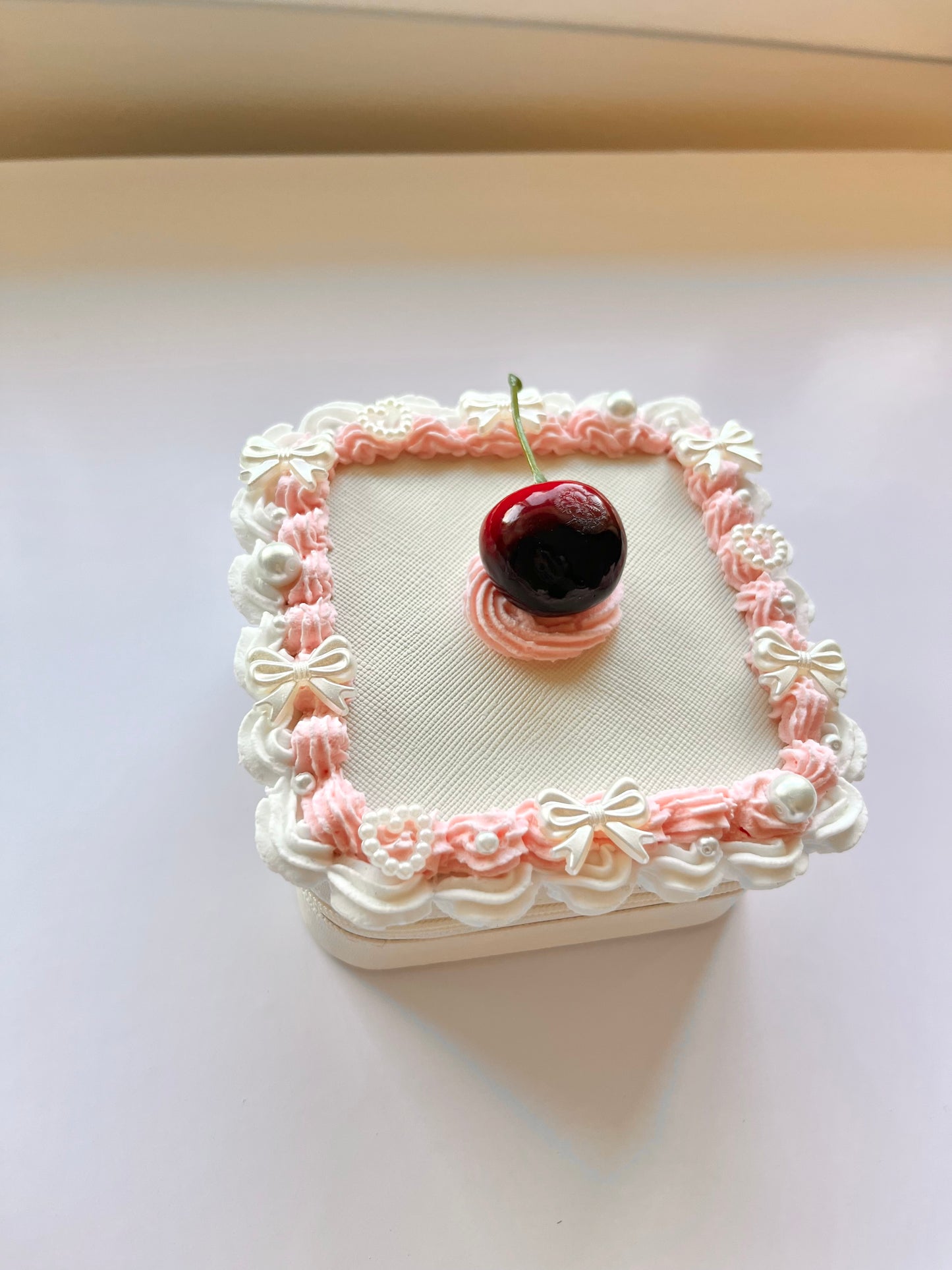 cake jewelry boxes